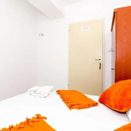 Daniela - Double With Private External Bathroom And Patio